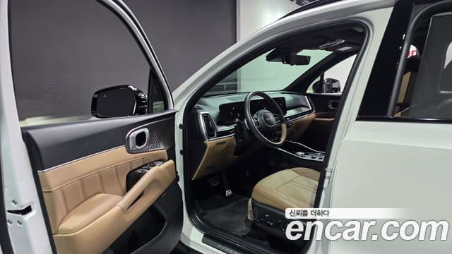 Kia Sorento 2023 — Фото 10/20