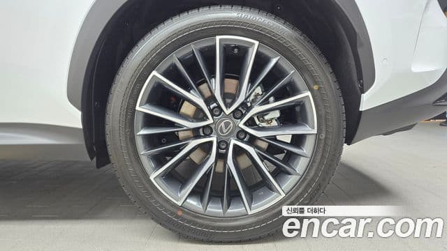 Lexus NX350h 2026 — Şəkil 7/33