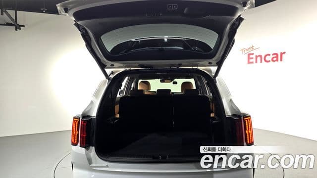 Kia Sorento 2020 — Фото 17/20