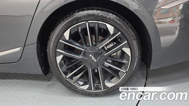 Kia K8 2024 — ფოტო 18/41