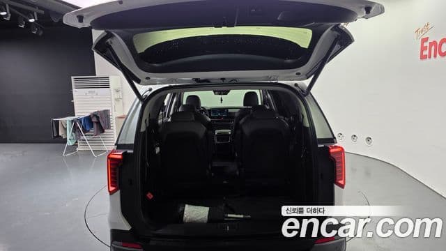 Kia Carnival 2025 — Фото 20/20
