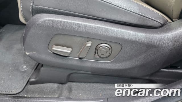 Kia Carnival 2025 — Şəkil 27/37