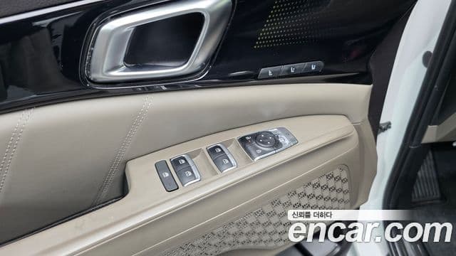 Kia Carnival 2025 — Şəkil 36/37