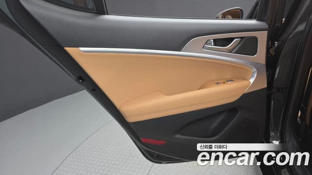 Genesis G70 2022 — Şəkil 34/36