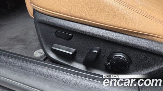 Genesis G70 2022 — Şəkil 28/36