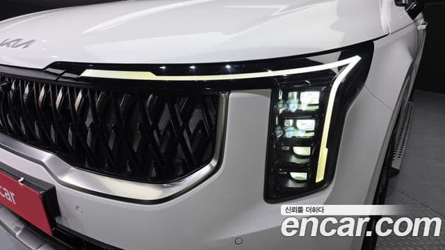 Kia Carnival 2025 — Şəkil 24/38