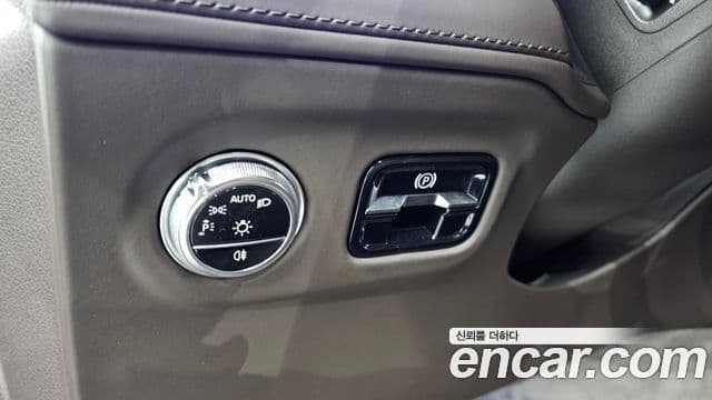 Mercedes-Benz EQS SUV 2024 — Photo 4/40