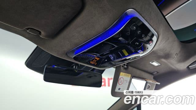 Mercedes-Benz EQS SUV 2024 — Photo 27/40