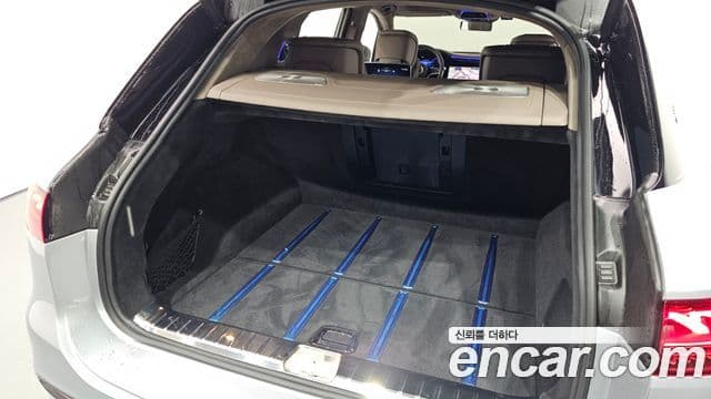 Mercedes-Benz EQS SUV 2024 — Photo 37/40