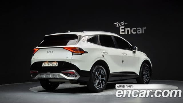 Kia Sportage 2023 — Photo 22/35