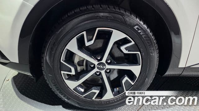 Kia Sportage 2023 — Photo 11/35
