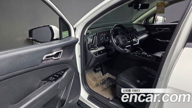 Kia Sportage 2023 — Photo 23/35