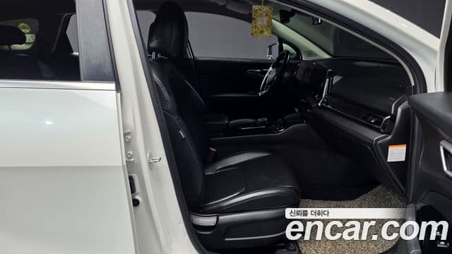 Kia Sportage 2023 — Photo 24/35