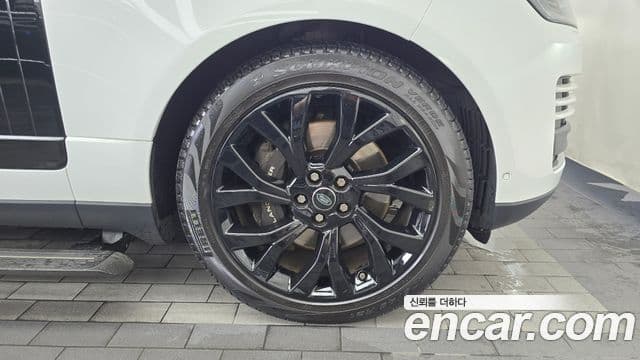 Land Rover Range Rover 2021 — Şəkil 10/41