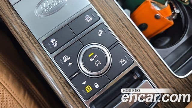 Land Rover Range Rover 2021 — Şəkil 39/41