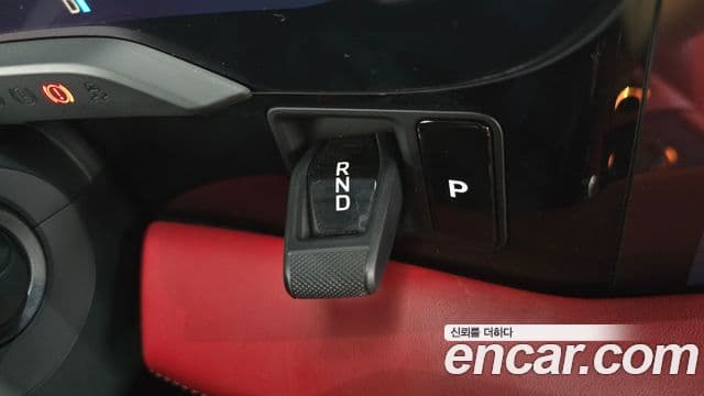 Porsche Taycan 2021 — ფოტო 23/35