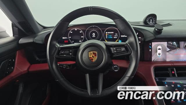 Porsche Taycan 2021 — ფოტო 10/35