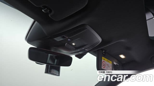 Porsche Taycan 2021 — ფოტო 24/35