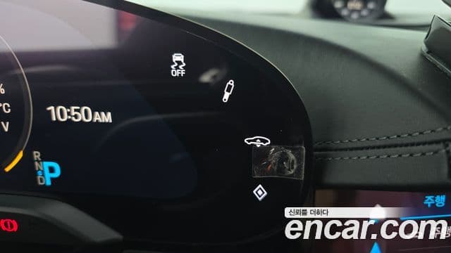 Porsche Taycan 2021 — ფოტო 5/35