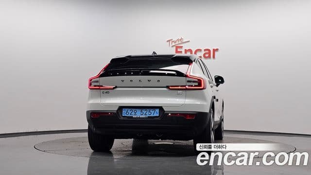 Volvo C40 Recharge 2022 — ფოტო 22/37