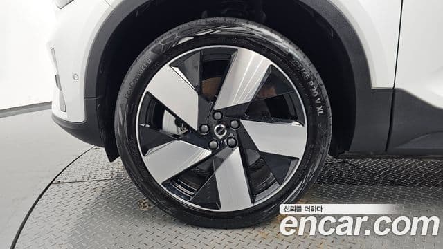 Volvo C40 Recharge 2022 — ფოტო 4/37