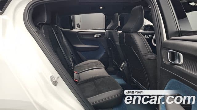 Volvo C40 Recharge 2022 — ფოტო 3/37