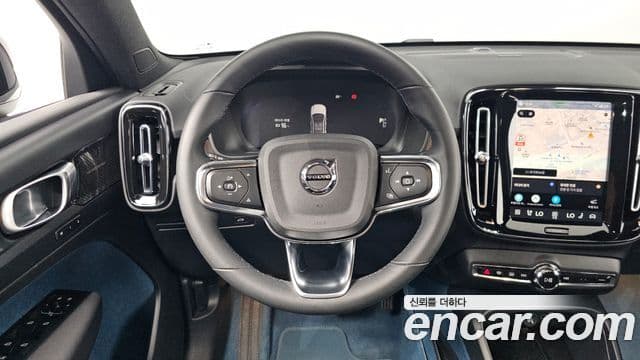 Volvo C40 Recharge 2022 — ფოტო 35/37