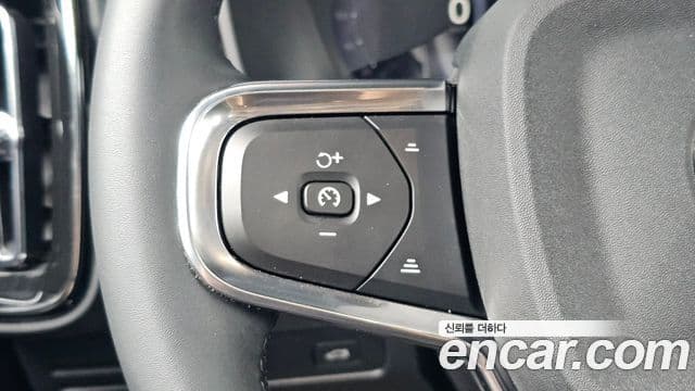 Volvo C40 Recharge 2022 — ფოტო 24/37
