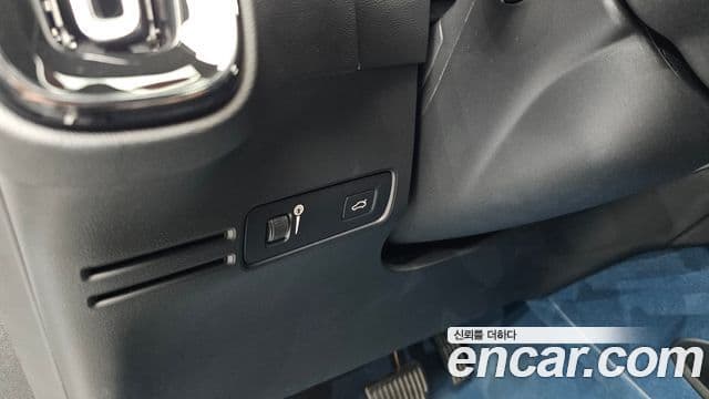 Volvo C40 Recharge 2022 — ფოტო 13/37