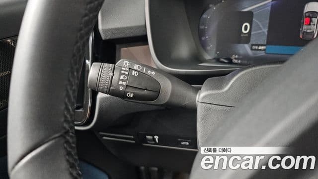Volvo C40 Recharge 2022 — ფოტო 36/37