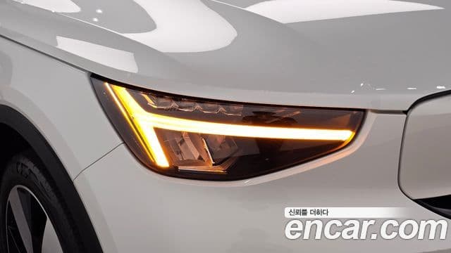 Volvo C40 Recharge 2022 — ფოტო 25/37