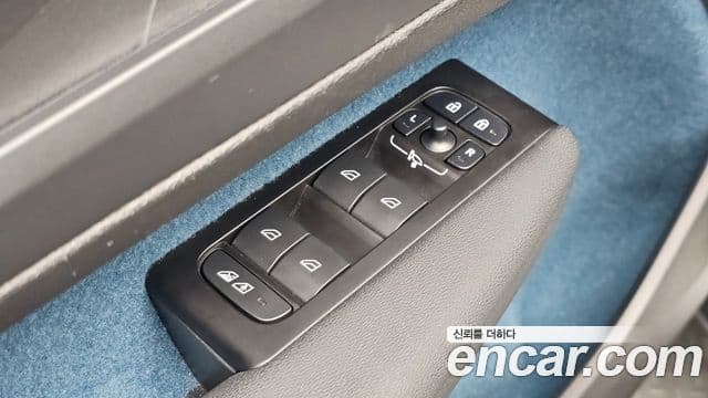 Volvo C40 Recharge 2022 — ფოტო 15/37