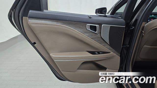Kia K8 2021 — Photo 30/32