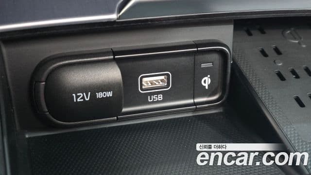 Kia Stinger 2020 — Фото 13/20