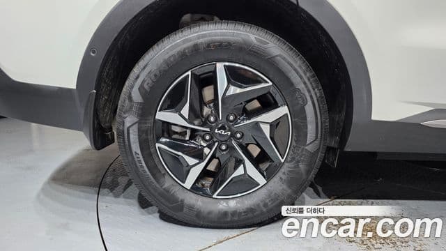 Kia Sorento 2025 — Фото 5/20