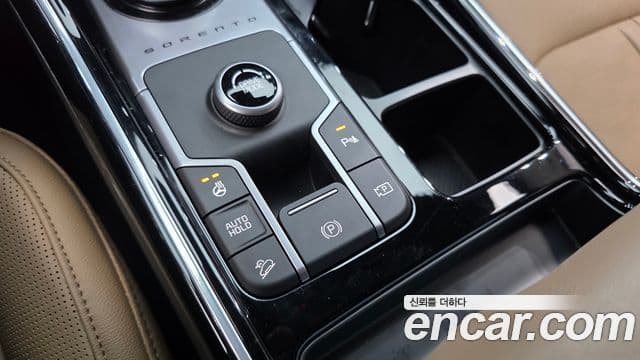Kia Sorento 2025 — Фото 18/20