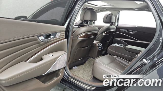 Kia The K9 2018 — Şəkil 17/34