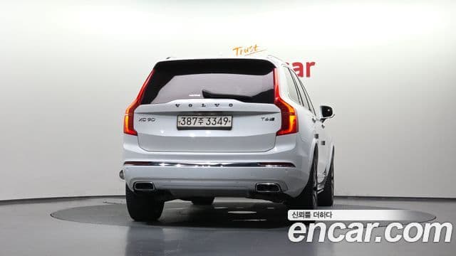 Volvo XC90 2020 — Фото 3/20