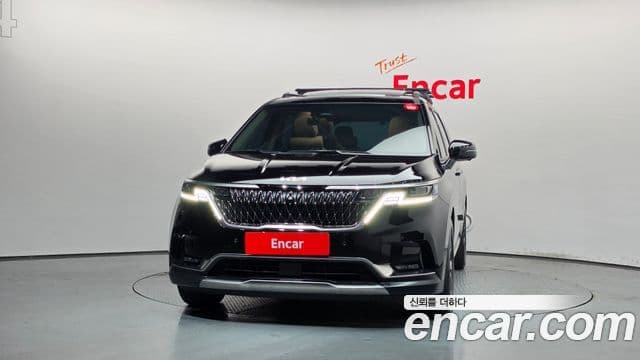 Kia Carnival 2021 — Фото 3/20