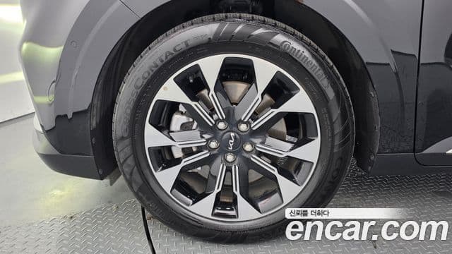 Kia Carnival 2021 — Фото 5/20