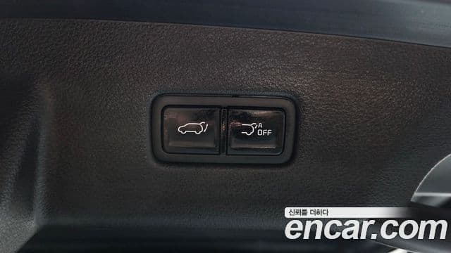 Kia Carnival 2021 — Фото 18/20