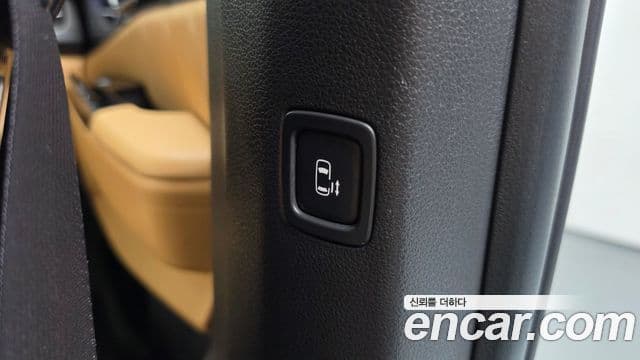 Kia Carnival 2021 — Фото 19/20