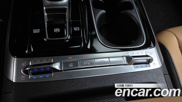 Kia Carnival 2021 — Şəkil 15/34