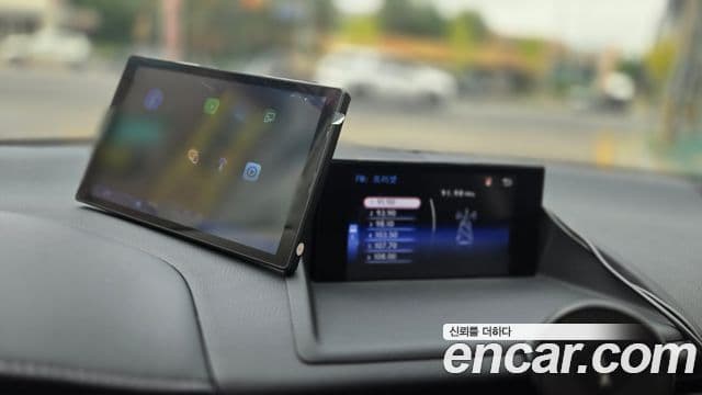 Lexus CT200h 2020 — Photo 7/18