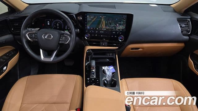 Lexus NX350h 2024 — ფოტო 13/31