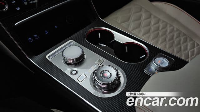 Genesis GV80 Coupe 2024 — Фото 9/20
