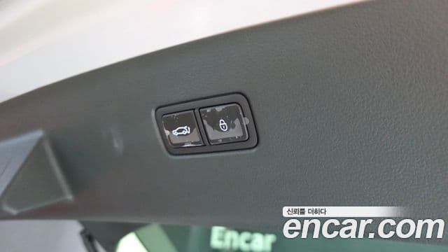 Genesis GV80 Coupe 2024 — Şəkil 17/33