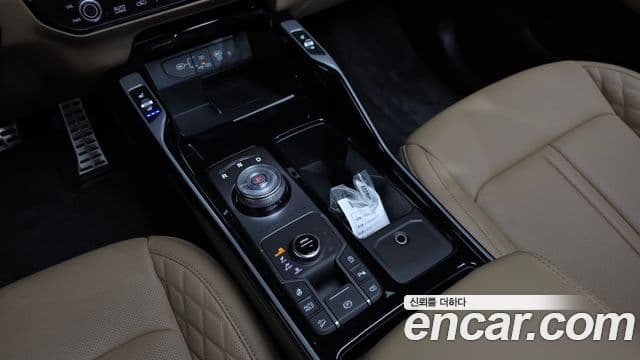 Kia Sorento 2024 — Şəkil 28/35