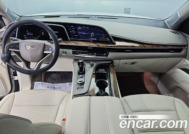 Cadillac Escalade 2023 — Фото 10/19
