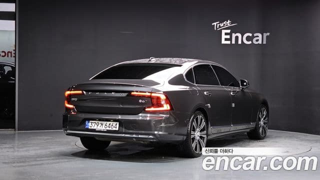 Volvo S90 2023 — Şəkil 16/34